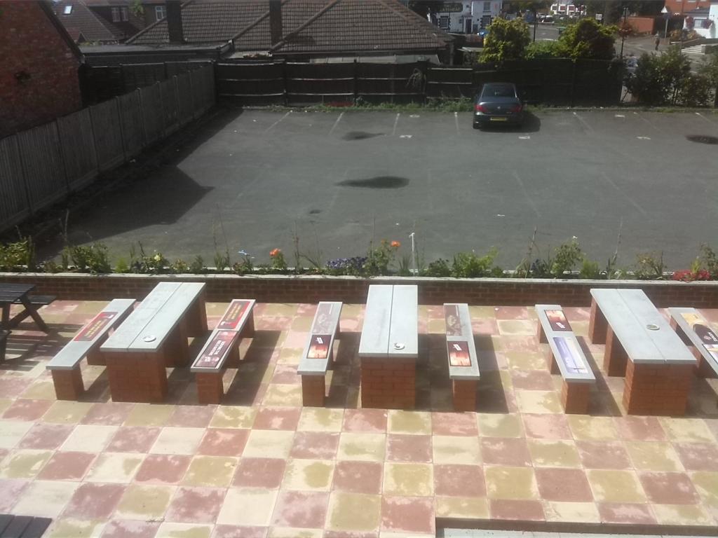 OYO Swan Inn Stanwell Zewnętrze zdjęcie